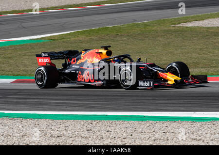 Barcelona, Spagna, Maggio 14th, 2019 - Pierre Gasly dalla Francia con 10 Aston Martin Red Bull Racing in pista a metà stagione test al Circuit de Catalunya. Foto Stock