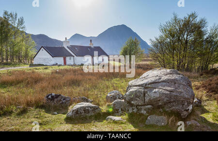 Di sera presto in Glencoe guardando Black Rock Cottage Foto Stock