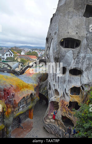 Dalat, Vietnam - 24 dicembre 2017. Il Crazy House o appendere Nga, una attrazione turistica a Dalat. Questo stile fiabesco casa fu costruita come un personal pr Foto Stock