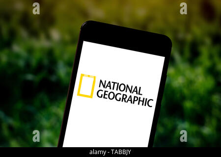 In questa illustrazione della foto del National Geographic logo è visto visualizzata su uno smartphone. Foto Stock