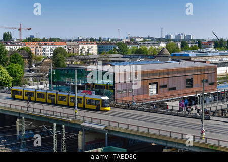 La stazione ferroviaria di Varsavia street, Friedrich di grove, Berlino, Germania, Bahnhof Warschauer Straße, Friedrichshain, Deutschland Foto Stock