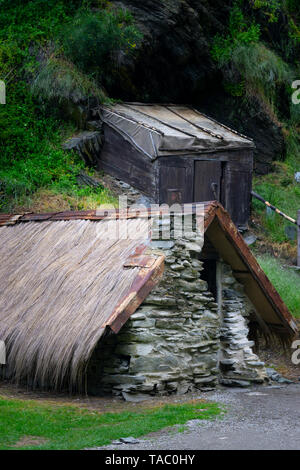 Arrowtown storico insediamento cinese presenta molte capanne restaurato utilizzati dai minatori cinesi durante il 1880, Arrowtown, Isola del Sud della Nuova Zelanda Foto Stock