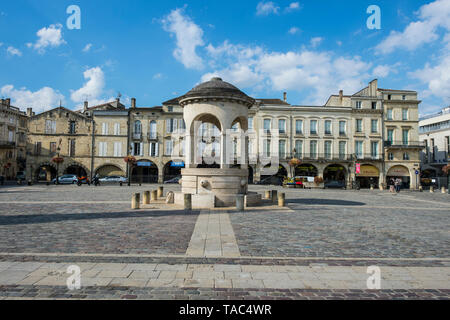 Francia, Libourne, la piazza principale, Place Abel Surchamp Foto Stock