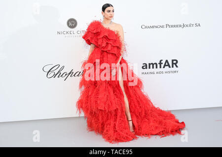 Antibes, Francia. 23 Maggio, 2019. CANNES - 23 Maggio: Dua Lipa arriva all'amfAR Gala di Cannes 2019 a Hotel du Cap-Eden-Roc il 23 maggio 2019 a Cap d'Antibes, Francia. (Foto di Lyvans Boolaky/imageSPACE) Credito: Imagespace/Alamy Live News Foto Stock