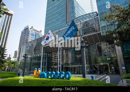 SEOUL, Corea del Sud - Maggio 2019: Centro POSCO; fondata nel 1995, POSCO Centre si trova a Daechi-dong, Gangnam-gu, in Seoul. Foto Stock