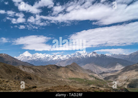 Himalaya, Dhaulagiri Himal visto da Muktinath, Nepal Foto Stock