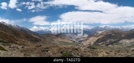 Himalaya, Dhaulagiri Himal visto da Muktinath, Nepal Foto Stock