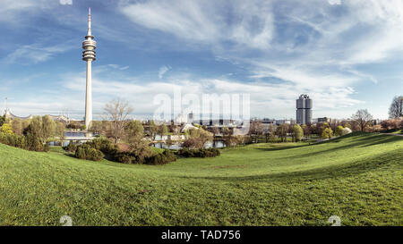 Germania - Monaco, Parco Olimpico Olympic Tower, BMW Tower Foto Stock