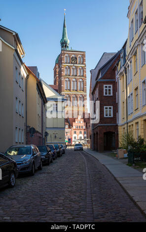 Germania, Meclemburgo-Pomerania, Stralsund, la città vecchia, la chiesa di San Nicola Foto Stock