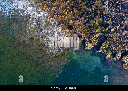 Spagna Isole Canarie Lanzarote, Caleta de Famara, Tramonto, Vista aerea Foto Stock