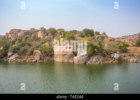 Un fiume di Hampi, India Foto Stock