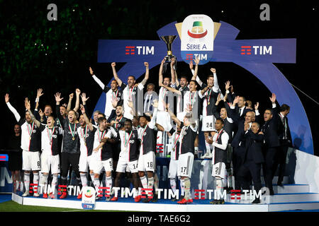 Torino, Italia. Il 19 maggio 2019. La Juventus FC celebrare la vittoria del Campionato Italiano dopo la partita di calcio tra Juventus e Atalanta. Foto Stock