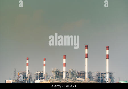 CHACHOENGSAO, Thailandia-gennaio 10, 2019 : Bang Pakong Power Plant. Centrale termica e la centrale a ciclo combinato in Thailandia. Impianto di alimentazione utilizzando Foto Stock