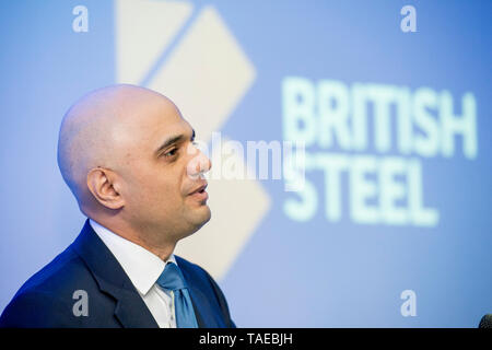 1 giugno 2016, Scunthorpe Steel Works. Sajid Javid, Segretario di Stato per gli affari, l'innovazione e le competenze per l'annuncio della vendita di Tata Steel Europe a Graybull gli investimenti di capitale, rinominato come British Steel Foto Stock