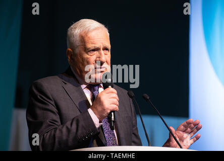 Vaclav Klaus, ex presidente della Repubblica ceca dal 2003 al 2013, presso l'Brexit parte al rally di Olympia appena prima delle elezioni europee. Foto Stock