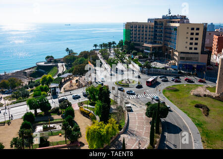 Tarragona, Spagna. Febbraio 8, 2019. Vista della città di Tarragona e mare mediterraneo Foto Stock