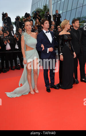 Cannes, Francia. 24 Maggio, 2019. CANNES, Francia. 24 maggio 2019: Adele Exarchopoulos, Niels Schneider, Virginie Efira & Gaspard Ulliel al gala premiere per 'Sybil" al Festival di Cannes. Credito Foto: Paul Smith/Alamy Live News Foto Stock