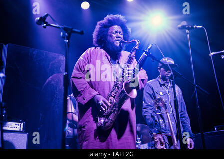 Manchester REGNO UNITO. Il 24 maggio 2019. Musicista jazz Kamasi Washington e la sua band in concerto presso l'Accademia, Manchester, UK Credit: John Bentley/Alamy Live News Foto Stock