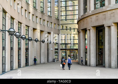 Il principale Vancouver Public Library, Vancouver, British Columbia, Canada Foto Stock