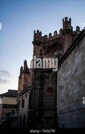 Vecchio edificio nel centro storico di Toledo in Spagna Foto Stock