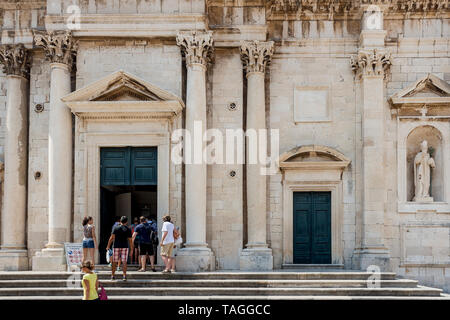 DUBROVNIK CROAZIA - Agosto 13, 2015: La Cattedrale dell Assunzione a Dubrovnik, Croazia Foto Stock