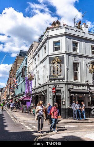 Il Crown & due presidenti pub, Dean st, Soho, London W1D 3SB, Inghilterra, Regno Unito. Foto Stock