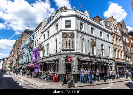 Il Crown & due presidenti pub, Dean st, Soho, London W1D 3SB, Inghilterra, Regno Unito. Foto Stock