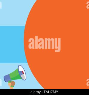 Mezza parte vuoto enorme palloncino testo vuoto con piccole megafono. Annuncio Illustrazione Vettoriale