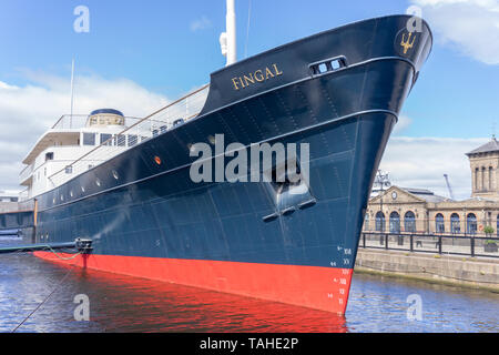 La MV Fingal, un lussuoso albergo galleggiante ormeggiata permanentemente in Leith Docks in Edinburgh Foto Stock