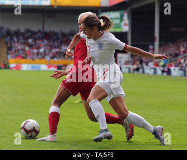 Walsall, Regno Unito. Il 25 maggio 2019. Karen Carney di Inghilterra durante la donna amichevole internazionale tra le donne in Inghilterra e Danimarca donne presso la banca's Stadium , Walsall, il 25 maggio 2019 Foto Stock