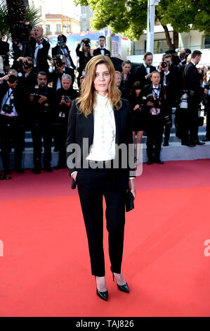 Cannes, Francia. 25 Maggio, 2019. 72a Cannes Film Festival 2019, la cerimonia di chiusura del tappeto rosso. Nella foto: Chiara Mastroianni Credit: Indipendente Agenzia fotografica/Alamy Live News Foto Stock