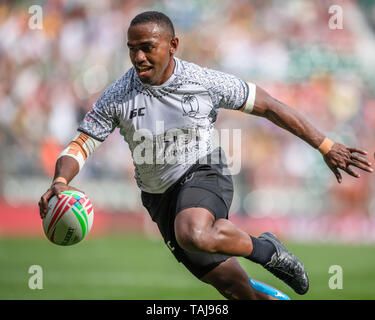 Londra, Regno Unito. 25th, maggio 2019. Waisea Nacuqu di Figi 7S in azione durante la HSBC World Rugby Sevens Londra serie match tra Team Figi 7S e il Team Samoa 7S a Twickenham Stadium, sabato 25 maggio 2019. Londra Inghilterra . (Solo uso editoriale, è richiesta una licenza per uso commerciale. Nessun uso in scommesse, giochi o un singolo giocatore/club/league pubblicazioni.) Credito: Taka G Wu/Alamy Live News Foto Stock