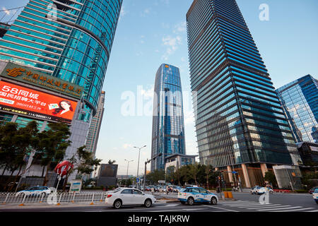 Grattacieli di Futian Central Business District. Shenzhen, Provincia del Guangdong, Cina. Foto Stock