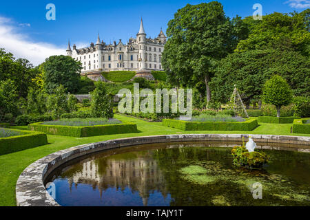 Vista di Dunrobin Castle, Scozia, Gran Bretagna Foto Stock