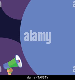 Mezza parte vuoto enorme palloncino testo vuoto con piccole megafono. Annuncio Illustrazione Vettoriale