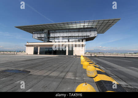 Pinacoteca Giovanni e Marella Agnelli (esterno), sul tetto della ex fabbrica di automobili della Fiat Lingotto, Torino, Italia. Foto Stock