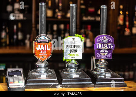 Carcere Ale, buon lavoro e omaggio real ale, tre corone, Chagford, Devon Foto Stock