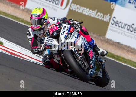 Castle Donington, Leicestershire, Regno Unito. 25 Maggio, 2019. Bennetts British Superbike; Keith agricoltore in sella alla sua BMW Tyco Credito: Azione Sport Plus/Alamy Live News Foto Stock