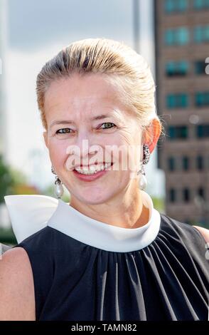 Amsterdam, Paesi Bassi. 25 Maggio, 2019. La principessa Mabel di Orange-Nassau a AFAS Live in Amsterdam, il 25 maggio 2019, a frequentare il AmsterdamDiner, un grande beneficio a cena dove i proventi vanno alla lotta contro l' AIDS Credito: Albert Nieboer/Paesi Bassi OUT/point de vue OUT |/dpa/Alamy Live News Foto Stock