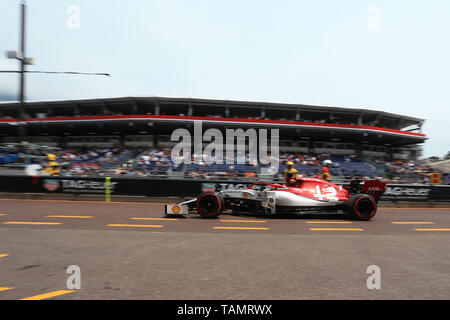 25 maggio 2019, Monte Carlo, Monaco; F1 Grand Prix di Monte Carlo, giornata di qualificazione; Alfa Romeo Racing, Kimi Raikkonen Foto Stock