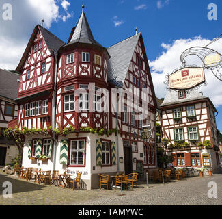 La vecchia casa, casa in legno e muratura a Bacharach, sito patrimonio mondiale dell'Unesco, Valle del Reno superiore e centrale, Renania-Palatinato, Germania Foto Stock