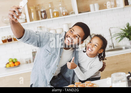 Sorpresa per il concetto di madre Foto Stock