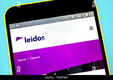 Berdyansk, Ucraina - 24 Maggio 2019: Leidos aerospace website homepage. Logo Leidos visibile sullo schermo del telefono. Foto Stock