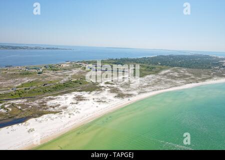 Una veduta aerea di Ft. Pickens lungo Pensacola. Beach, FL, Stati Uniti d'America Foto Stock