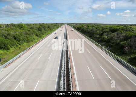 12 maggio 2019, Sassonia-Anhalt, Thurland: vista sull'autostrada A9 in direzione di Berlino. Foto: Jan Woitas/dpa-Zentralbild/dpa Foto Stock