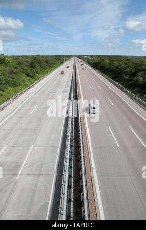 12 maggio 2019, Sassonia-Anhalt, Thurland: vista sull'autostrada A9 in direzione di Berlino. Foto: Jan Woitas/dpa-Zentralbild/dpa Foto Stock