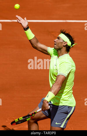 Parigi, Francia. 27 maggio 2019. Tennis: Grand Slam, ATP-Tour - aperto francese, singolo, uomini, 1° round, Nadal (Spagna) - Hanfmann (Germania): Rafael Nadal è in azione. Foto: Frank Molter/dpa Credito: dpa picture alliance/Alamy Live News Foto Stock