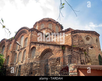 Eski Imaret Mosque (turco: Eski Imaret Camii) è un ex chiesa ortodossa orientale convertita in una moschea da parte degli Ottomani.La chiesa bizantina è stata trovata Foto Stock