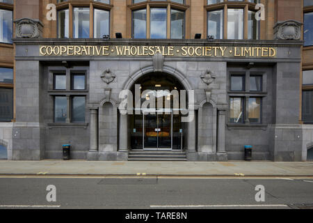 Ex cooperative di vendita all'ingrosso edificio Federation Casa nel centro della città di Manchester ora sede di business digitale con valori di coop Foto Stock