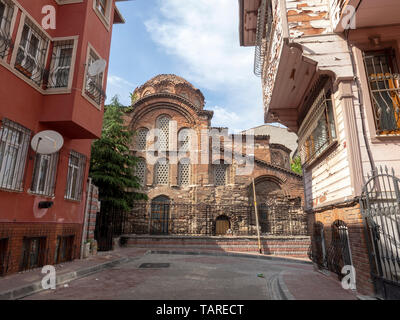 Eski Imaret Mosque (turco: Eski Imaret Camii) è un ex chiesa ortodossa orientale convertita in una moschea da parte degli Ottomani.La chiesa bizantina è stata trovata Foto Stock